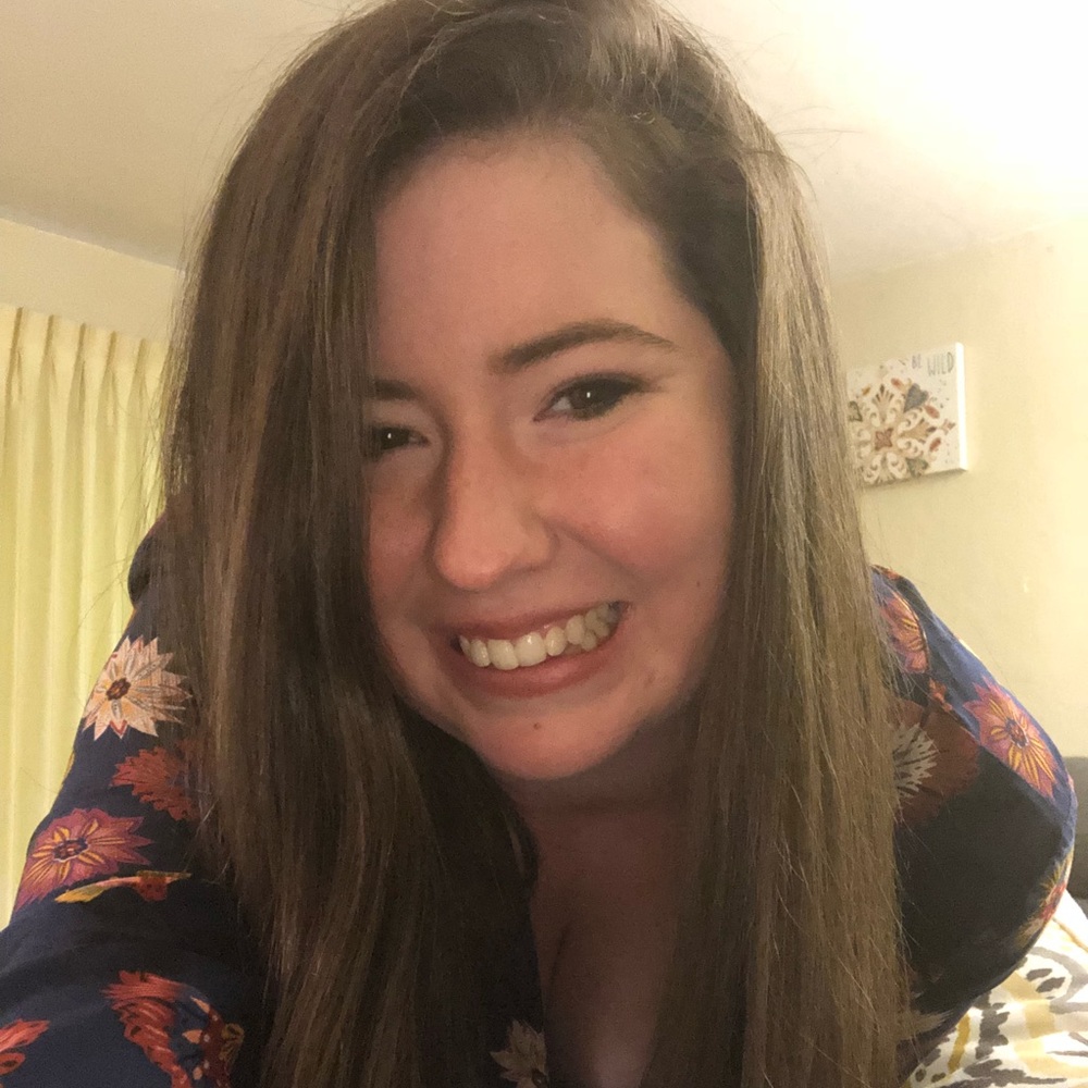 Meet your Posher, Danielle